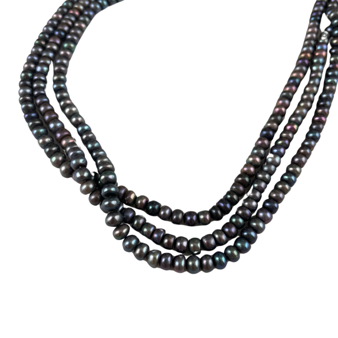 Vintage Black Pearl Necklace